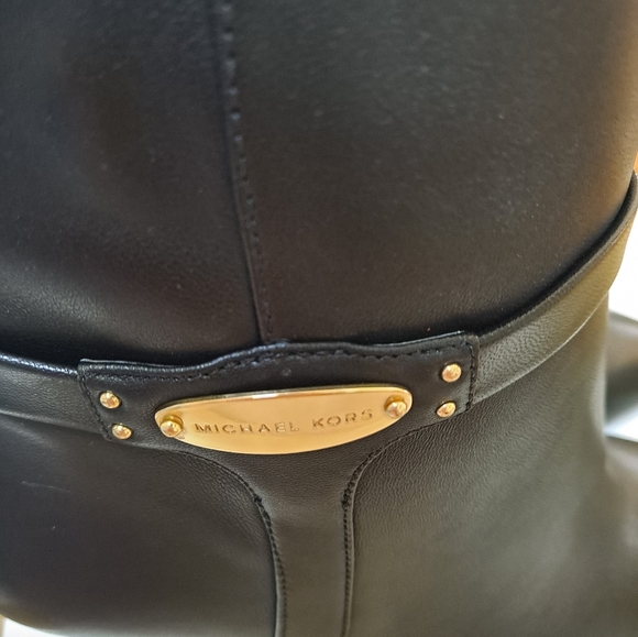 Boots - Picture 3 of 4